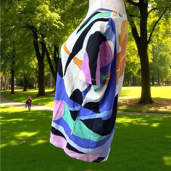 Chico's Colorful Abstract V-Neck Tee - Picture 2 of 5